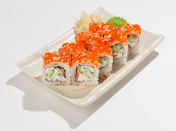 Ролл Калифорния с лососем