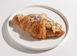 Круассан миндальный